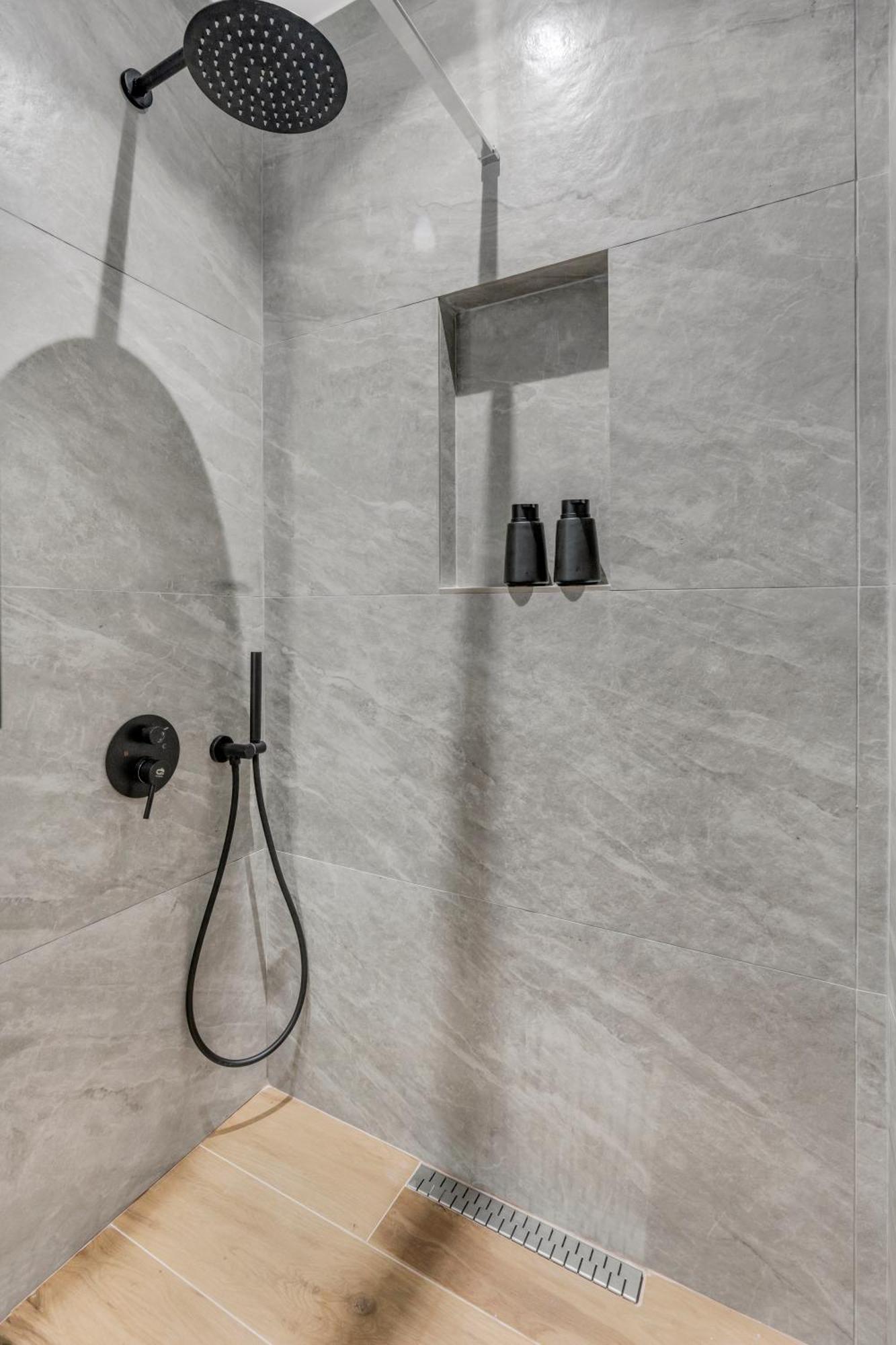 The Nook City Centre En Suite Берат Екстер'єр фото